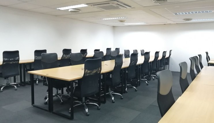 Photo 2 of Super Affordable 64sqm 30-Seater Serviced Office for Lease in Makati ALL IN 